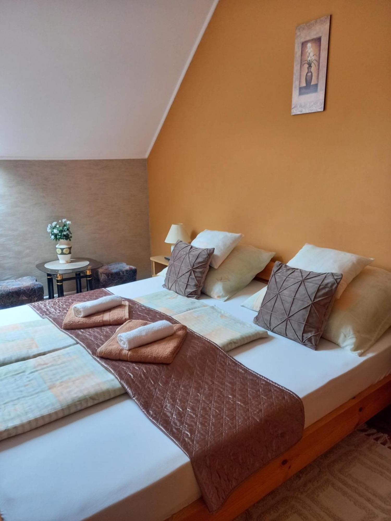 Alfa Apartman Harkany Luaran gambar
