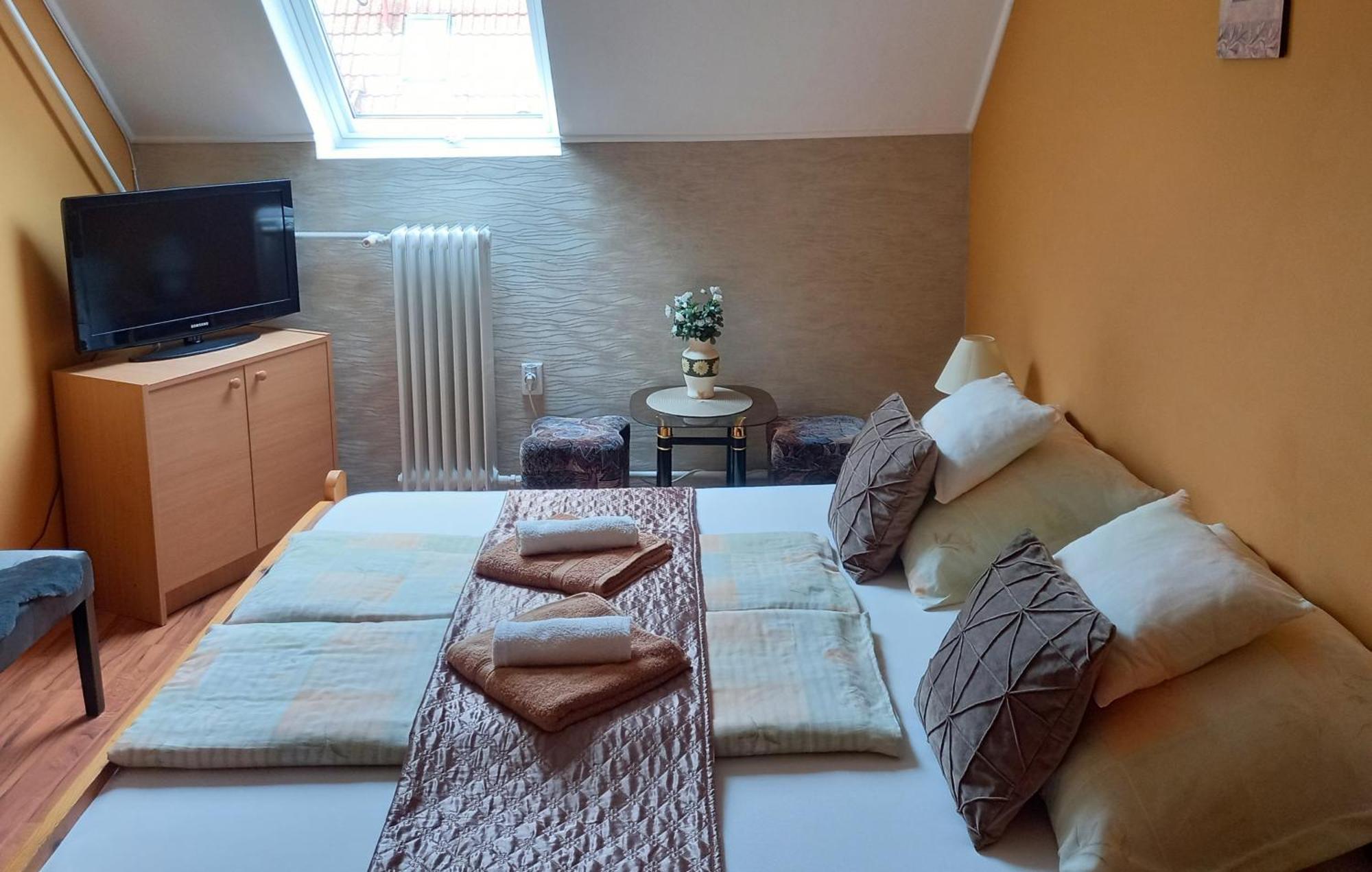 Alfa Apartman Harkany Luaran gambar